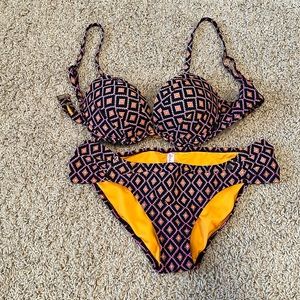 Raisins bikini